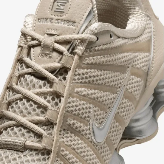 Кросівки Nike Shox TL IH2559-200