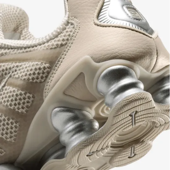 Кросівки Nike Shox TL IH2559-200