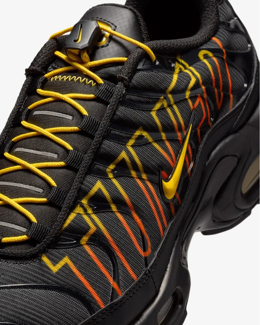 Кросівки Nike Air Max Plus Drift IH4459-010