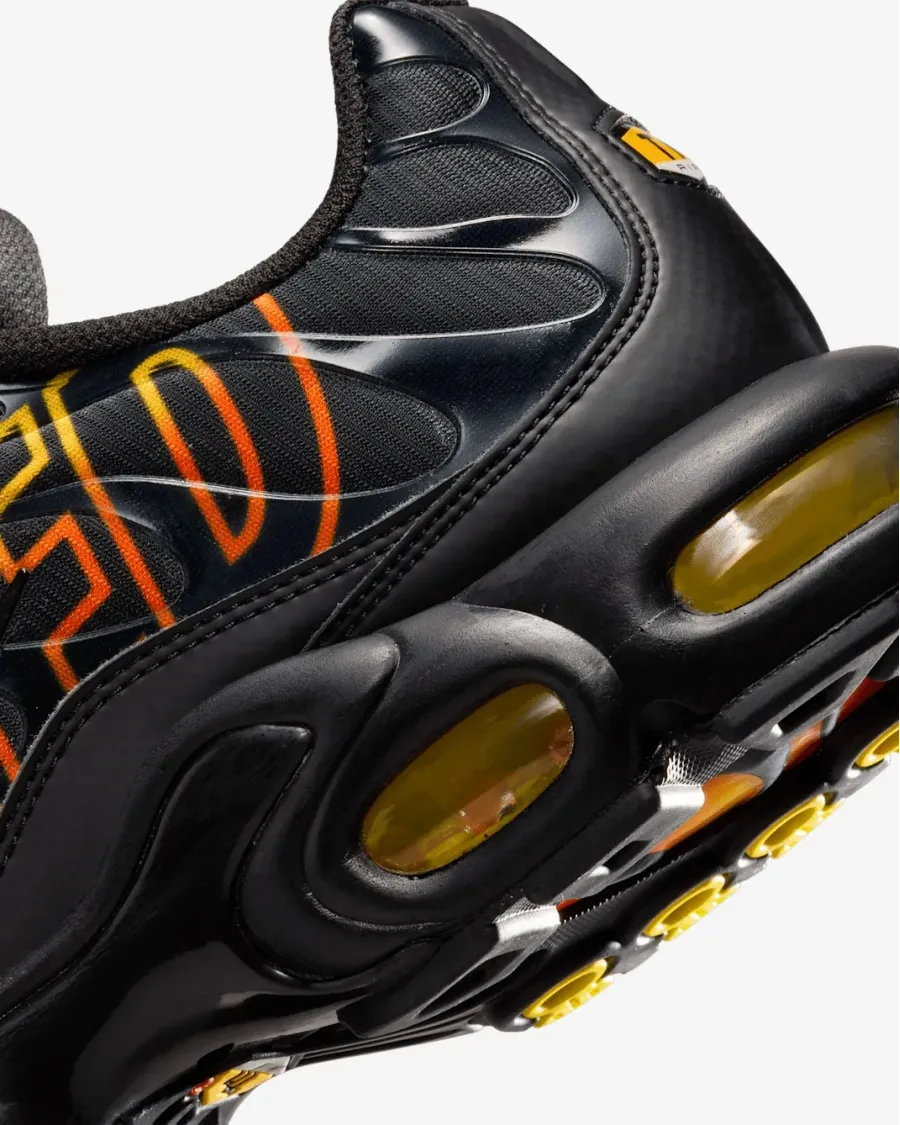 Кросівки Nike Air Max Plus Drift IH4459-010
