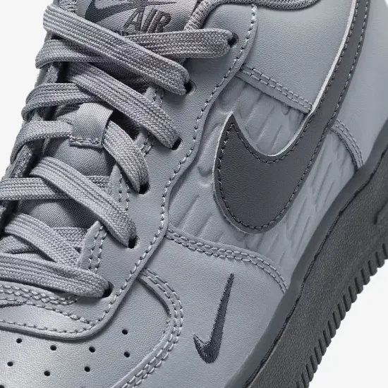 Кросівки Nike Air Force 1 IH4475-025