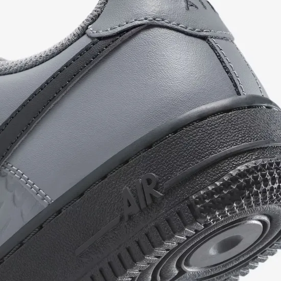 Кросівки Nike Air Force 1 IH4475-025
