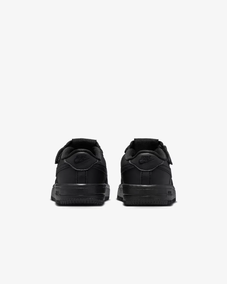 Кросівки Nike Force 1 Low EasyOn IH4491-001