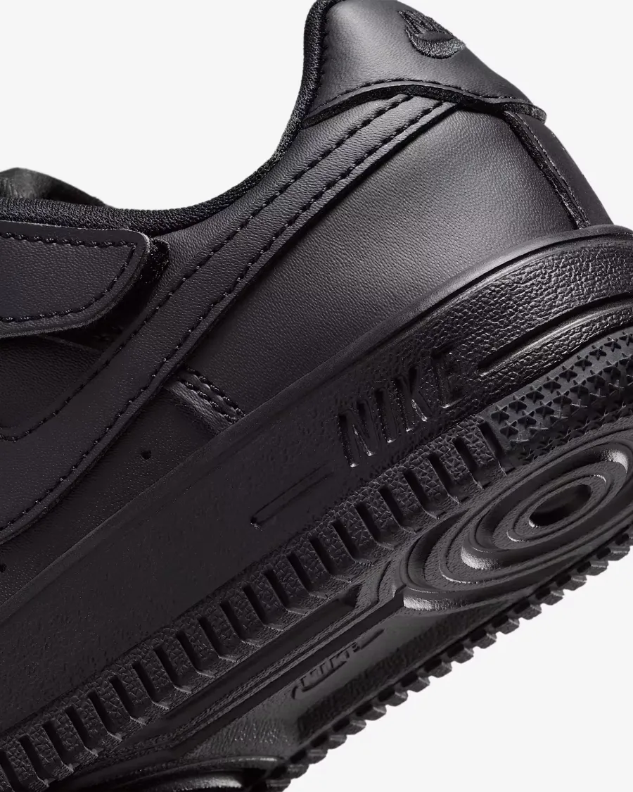 Кросівки Nike Force 1 Low EasyOn IH4498-001