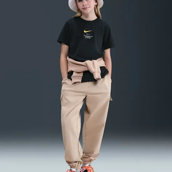 Футболка Nike Sportswear IH5202-010