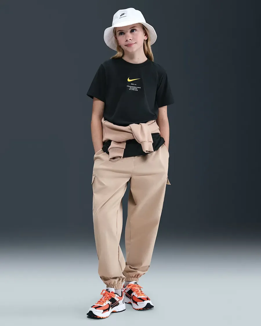 Футболка Nike Sportswear IH5202-010