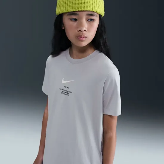 Футболка Nike Sportswear IH5202-077