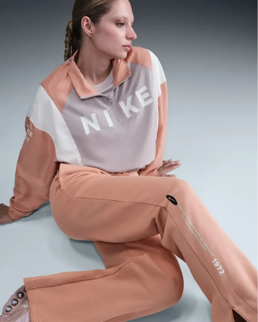 Штани Nike Sportswear Classic Wide Leg IH8482-688