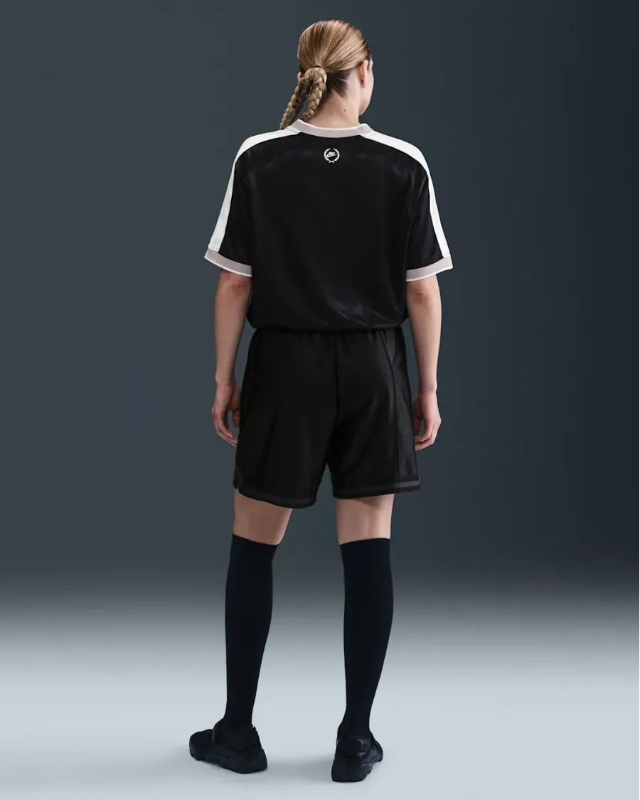 Футболка Nike Sportswear V-Neck Jersey Top IH8504-010