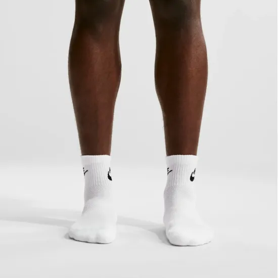 Шкарпетки Nike Everyday Elevated Ankle IH8523-901