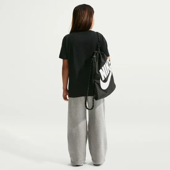 Футболка Nike Sportswear II0385-010