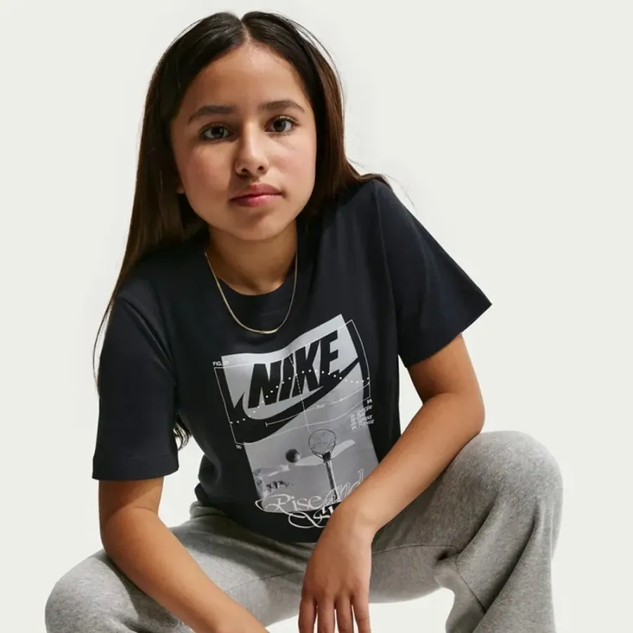 Футболка Nike Sportswear II0385-010