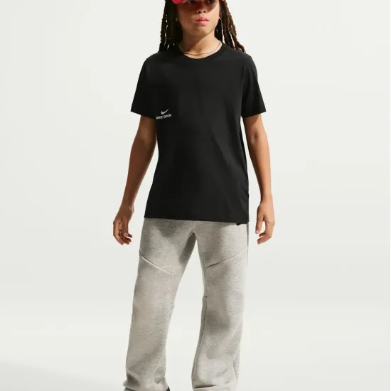 Футболка Nike Sportswear Tee Official II0392-010