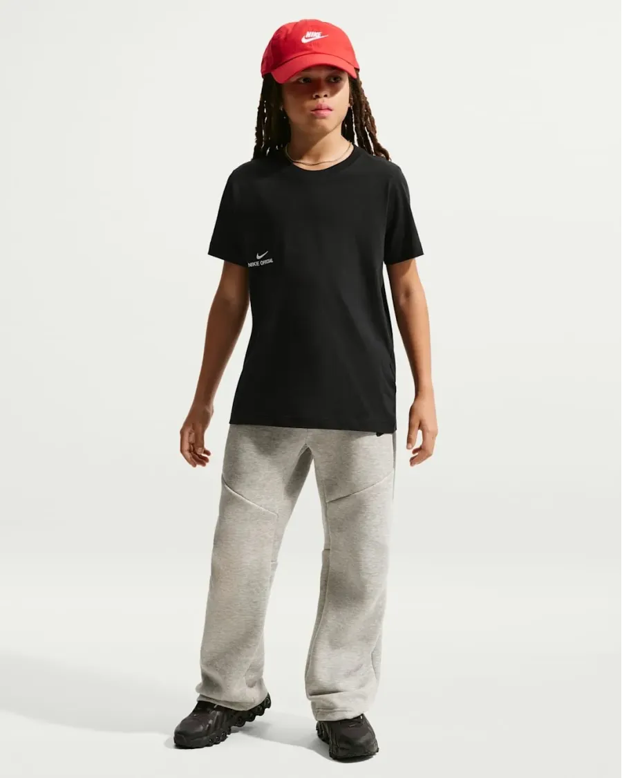 Футболка Nike Sportswear Tee Official II0392-010