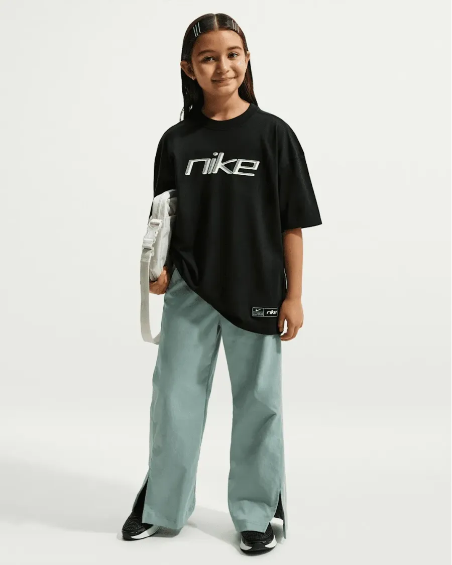 Футболка Nike Sportswear Oversized II1167-010