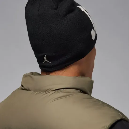 Шапка Nike Air Jordan Peak Beanie II1716-010