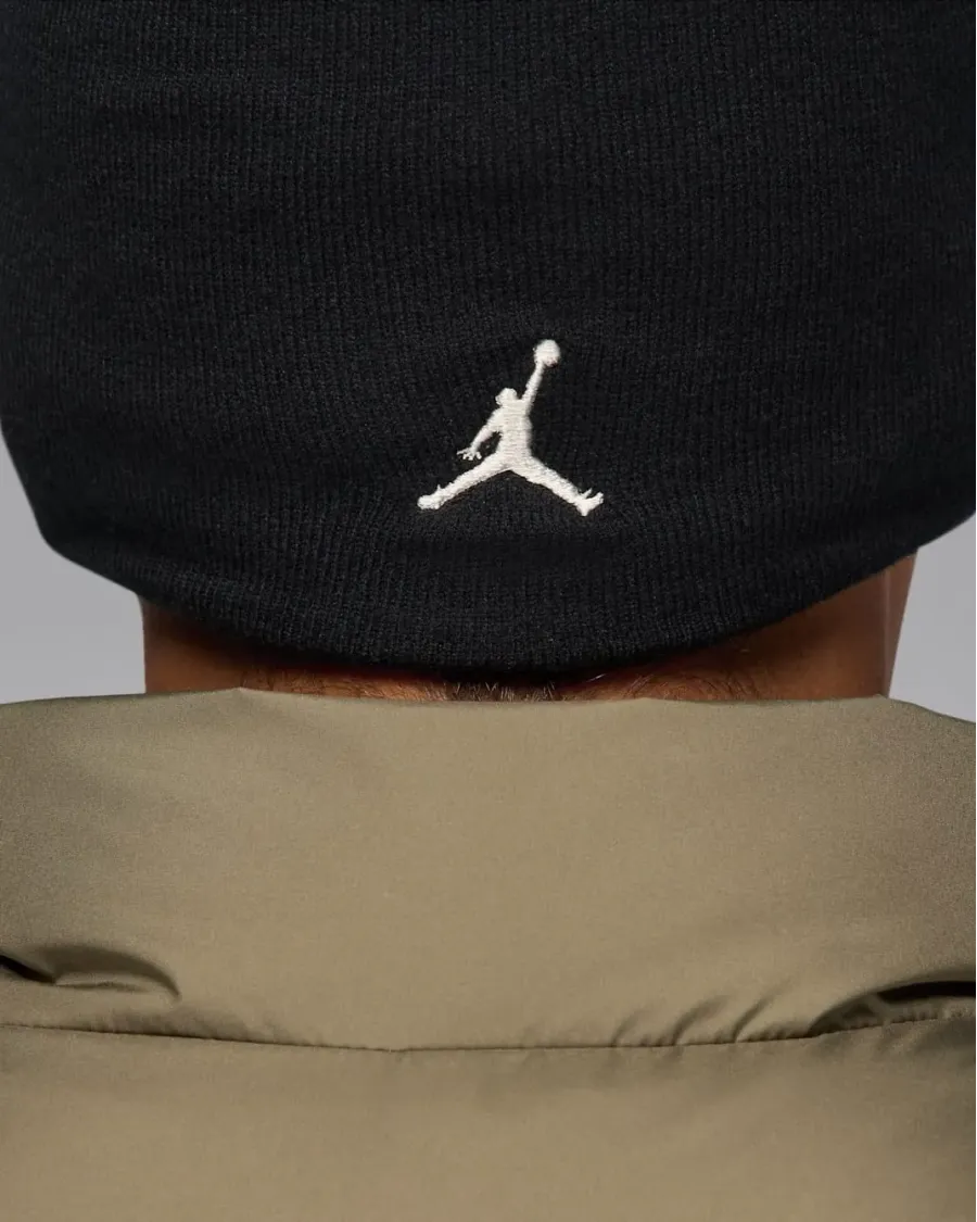 Шапка Nike Air Jordan Peak Beanie II1716-010