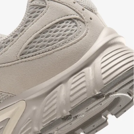 Кросівки Nike V5 RNR II6294-201