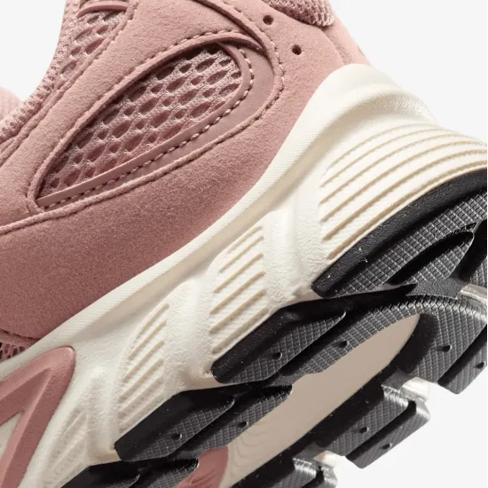 Кросівки Nike V5 RNR II6294-600
