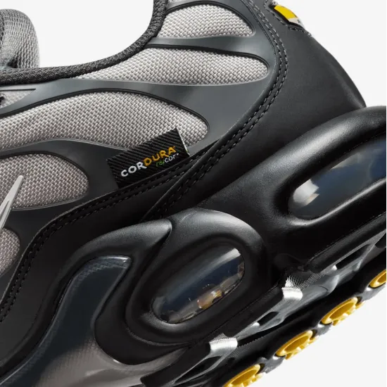 Кросівки Nike Air Max Plus Cordura IM5983-070