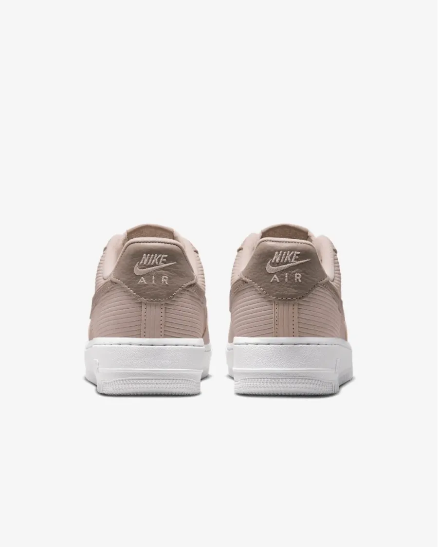 Кросівки Nike Air Force 1 07 IM6533-602