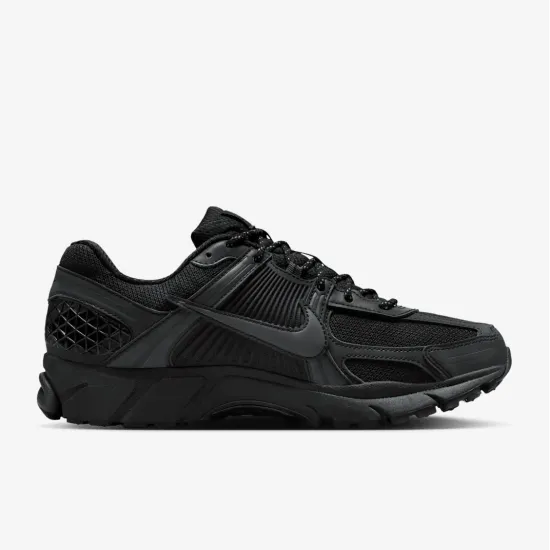 Кросівки Nike Zoom Vomero 5 SE IM6597-001