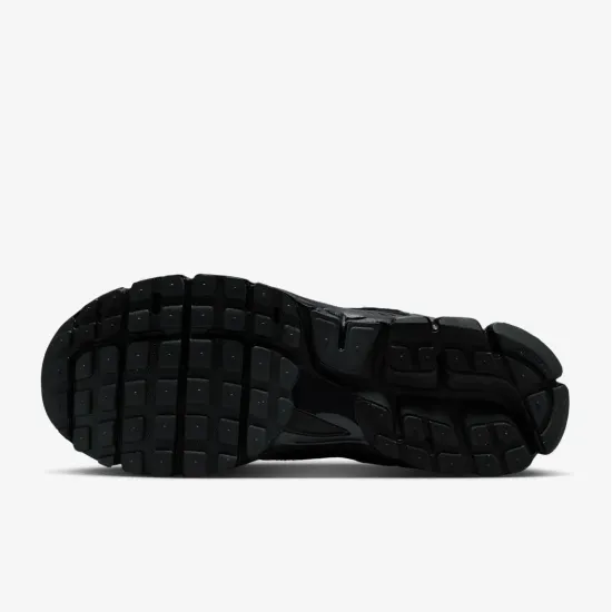 Кросівки Nike Zoom Vomero 5 SE IM6597-001