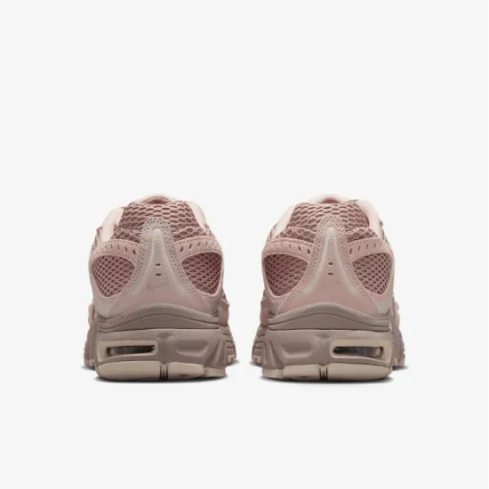 Кросівки Nike Air Max Moto 2K IM9570-200