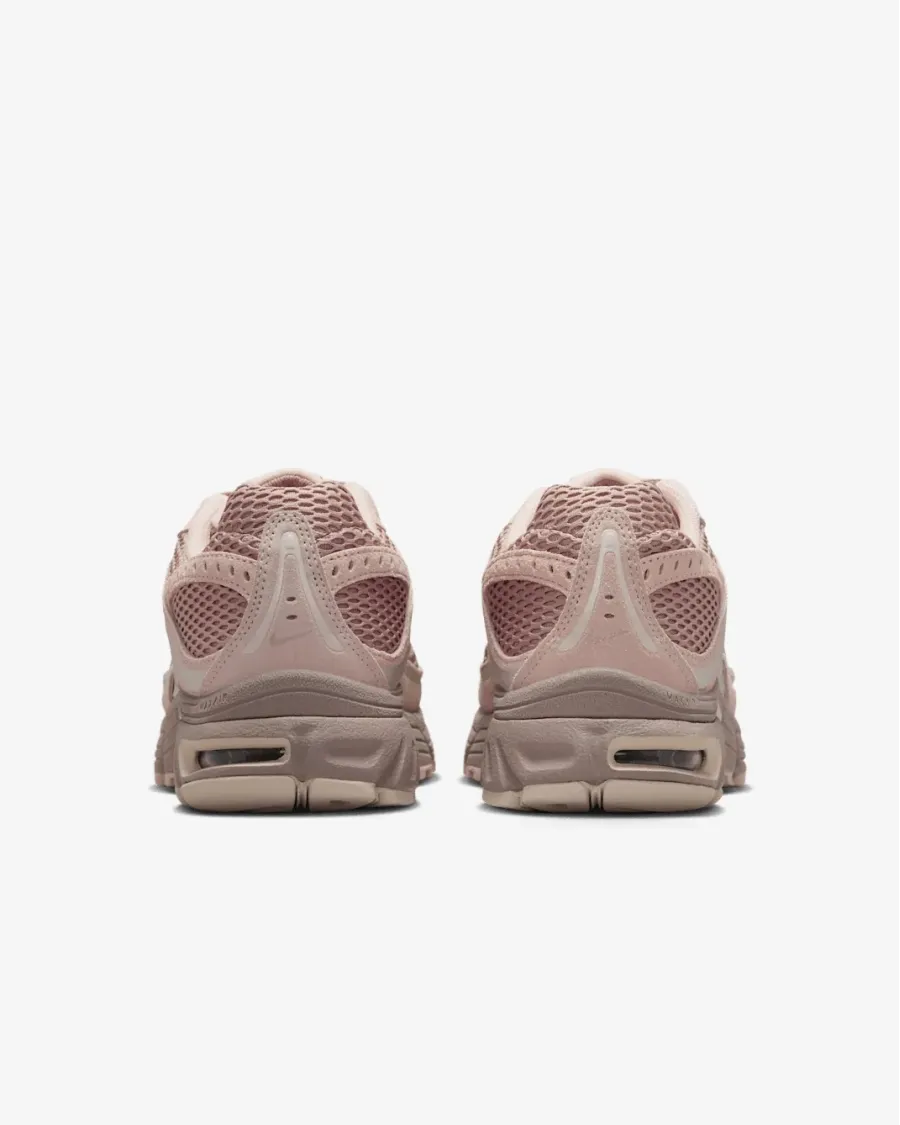 Кросівки Nike Air Max Moto 2K IM9570-200