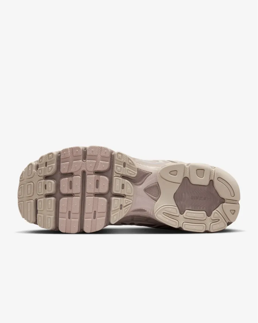 Кросівки Nike Air Max Moto 2K IM9570-200