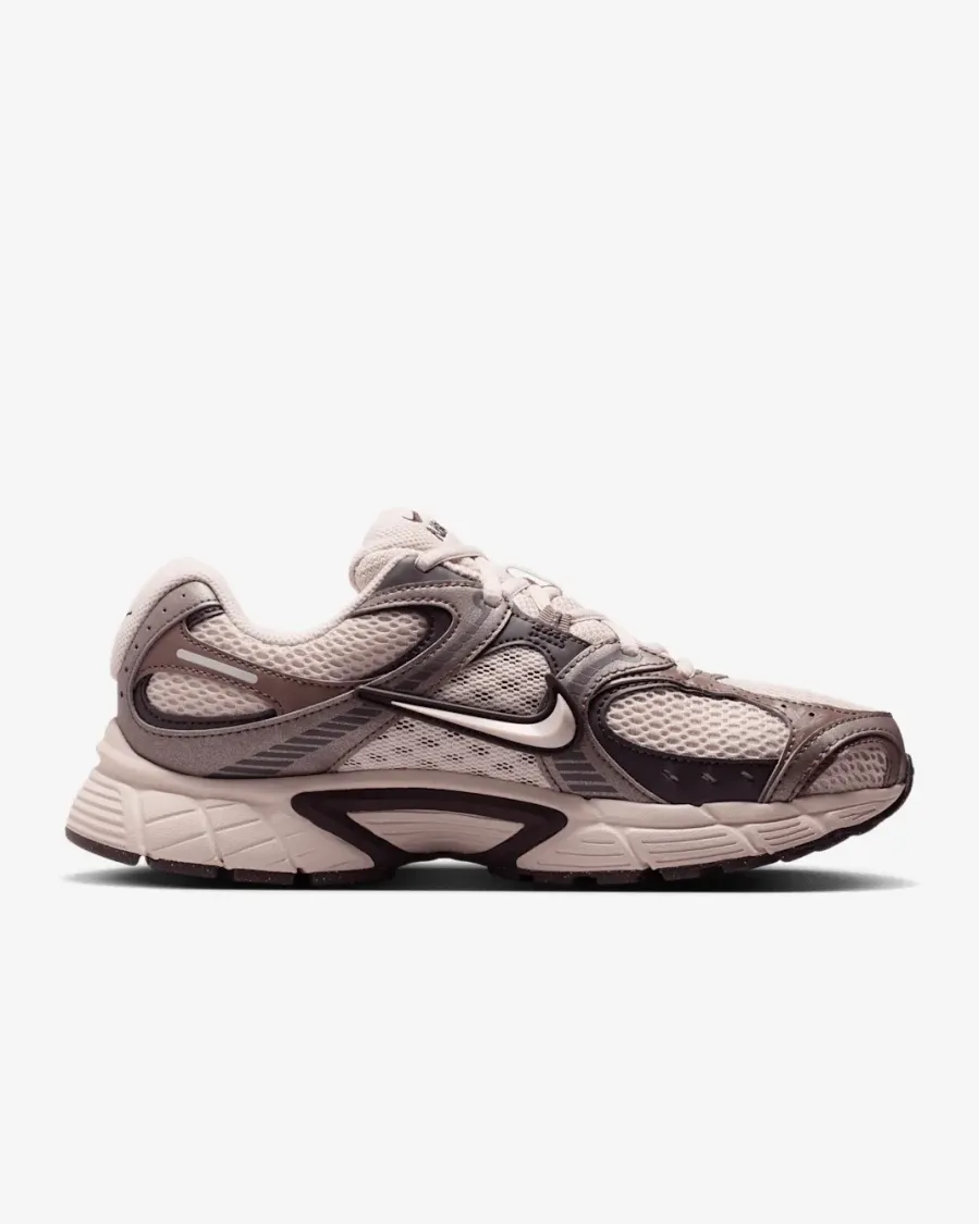 Кросівки Nike V5 RNR SE IO0464-600