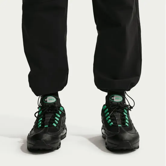 Штани Nike Sportswear Air Max Woven IO1059-010