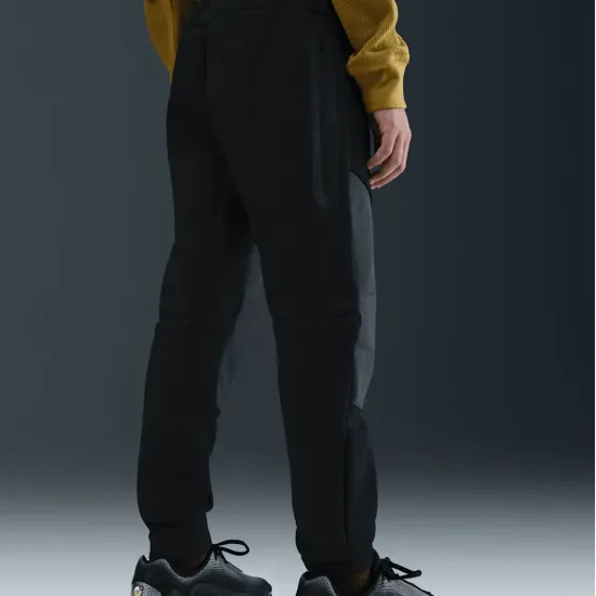 Костюм Nike Sportswear Tech Fleece IO1285-010_IO1286-010