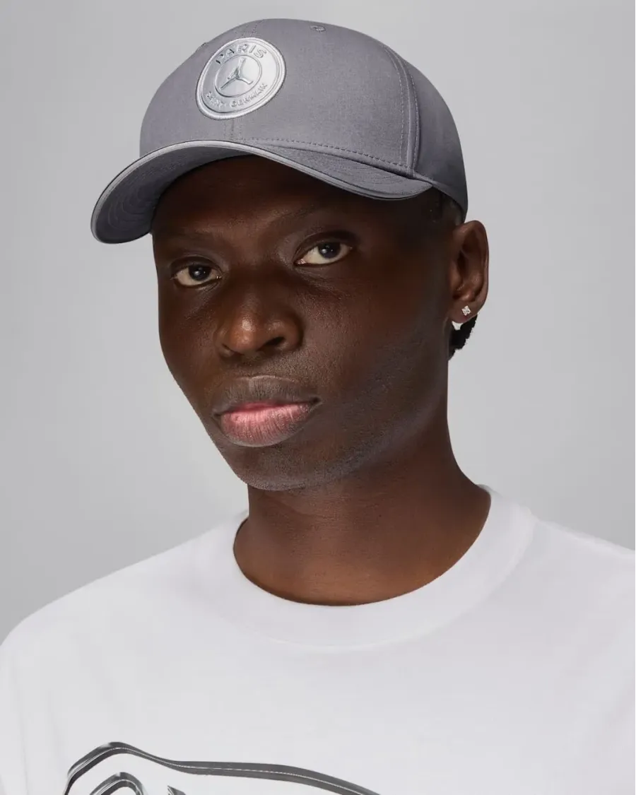 Кепка Nike Air Jordan PSG Rise Structured Hat IO4452-014