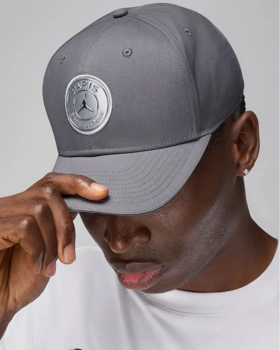 Кепка Nike Air Jordan PSG Rise Structured Hat IO4452-014
