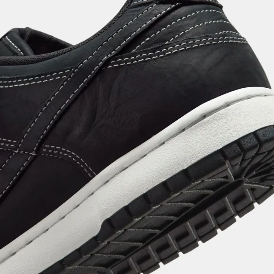 Кросівки Nike Dunk Low Off Noir IO4550-001