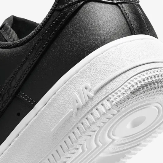 Кросівки Nike Nike Air Force 1 '07 SE IO4837-001