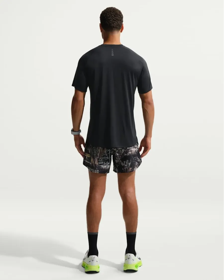 Футболка Nike Stride Dri-FIT IO7980-010