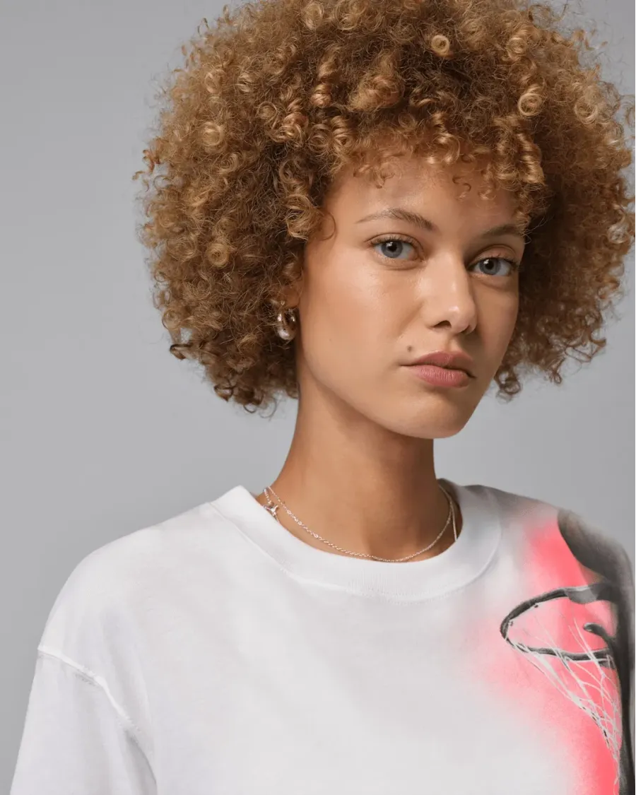 Футболка Nike Air Jordan Sport Heritage Dri-FIT Graphic IO8722-100