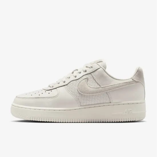 Кросівки Nike Air Force 1 '07 IQ0275-030