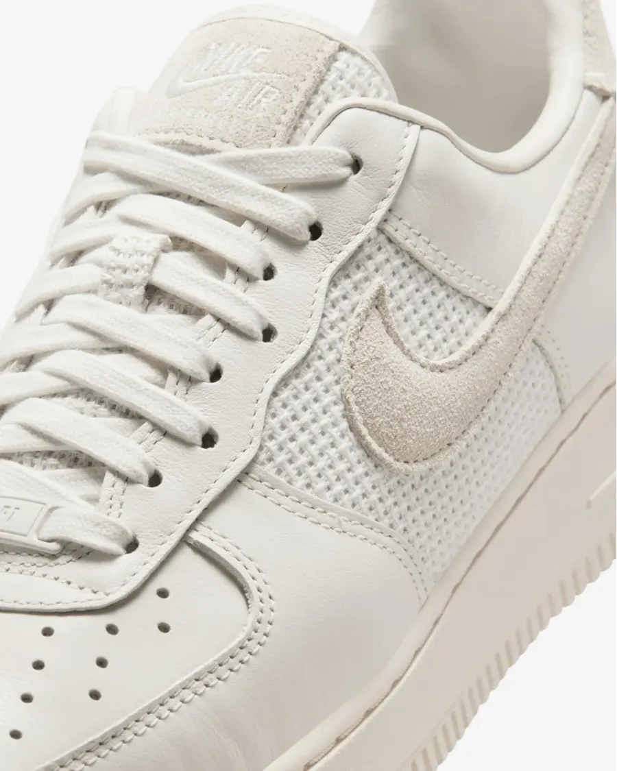 Кросівки Nike Air Force 1 '07 IQ0275-030