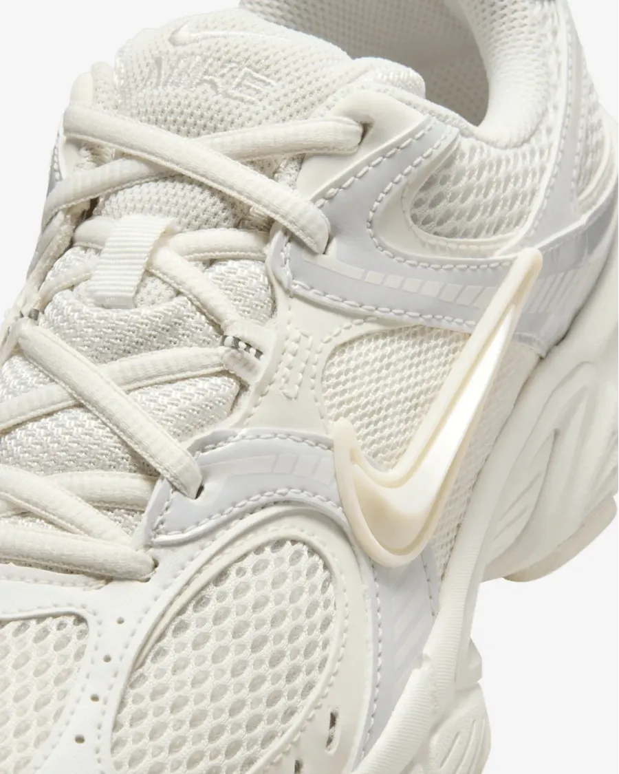 Кросівки Nike V5 RNR IQ0276-030