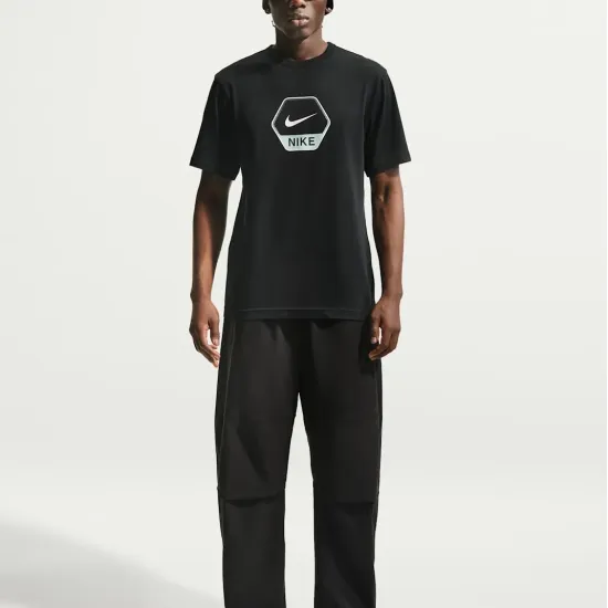Футболка Nike Sportswear IQ0471-011