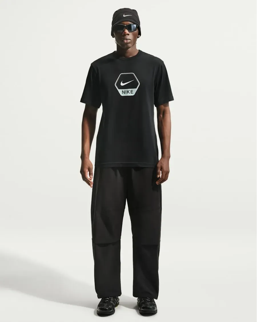 Футболка Nike Sportswear IQ0471-011