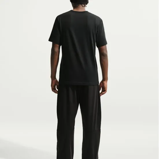 Футболка Nike Sportswear IQ0471-011