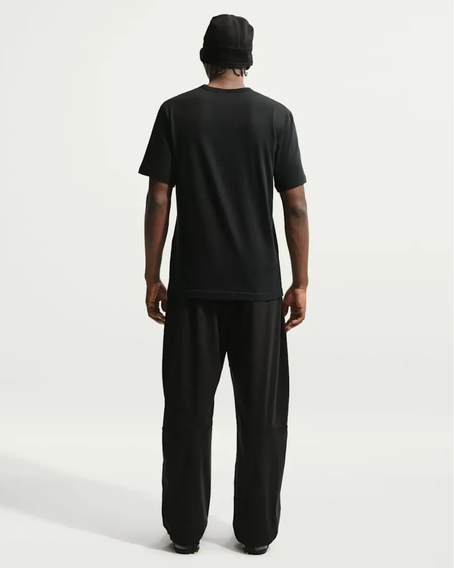 Футболка Nike Sportswear IQ0471-011