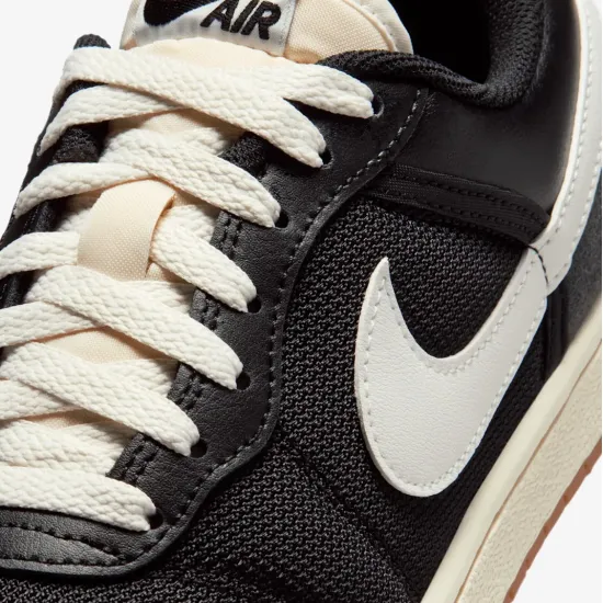 Кросівки Nike Air Jordan Skyline Low IQ0704-001