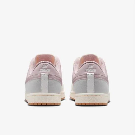 Кросівки Nike Air Jordan Skyline Low IQ0704-100