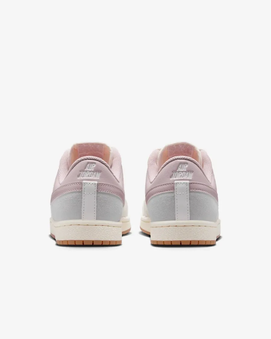 Кросівки Nike Air Jordan Skyline Low IQ0704-100