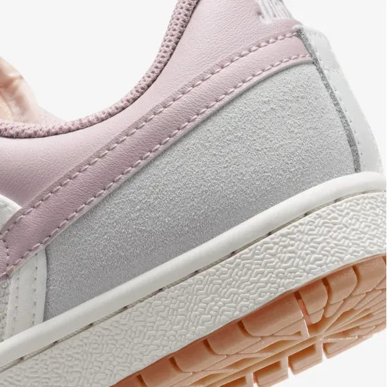 Кросівки Nike Air Jordan Skyline Low IQ0704-100